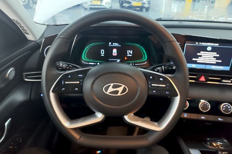 Used Hyundai Elantra 2023 1.5L CVT GLX Elite Edition Steering Wheel