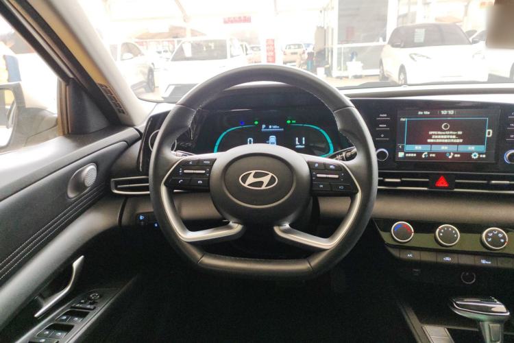 Used Hyundai Elantra 2023 1.5L CVT GLX Elite Edition Steering Wheel