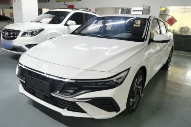 Used Hyundai Elantra 2023 1.5L CVT LUX Prestige Edition