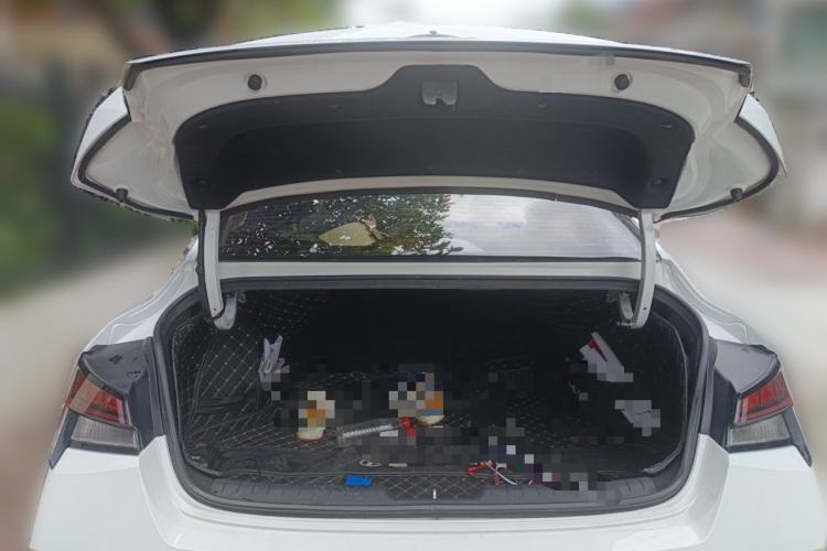 Used Hyundai Elantra 2023 1.5L CVT LUX Prestige Edition Trunk