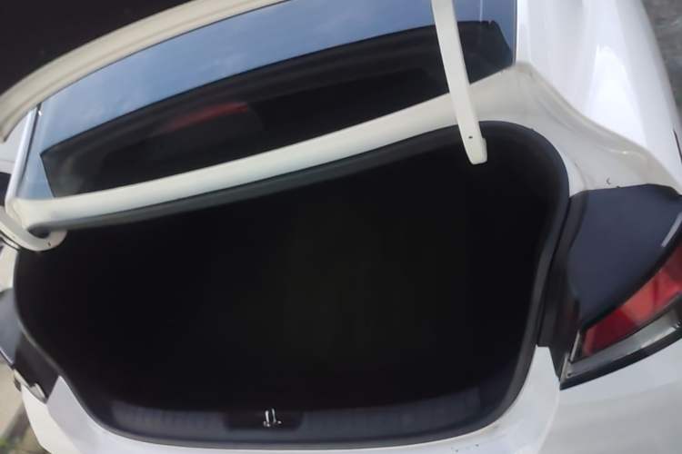 Used Hyundai Elantra 2023 1.5L CVT GLX Elite Edition Trunk