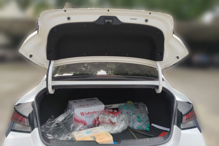 Used Hyundai Elantra 2023 1.5L CVT LUX Prestige Edition Trunk