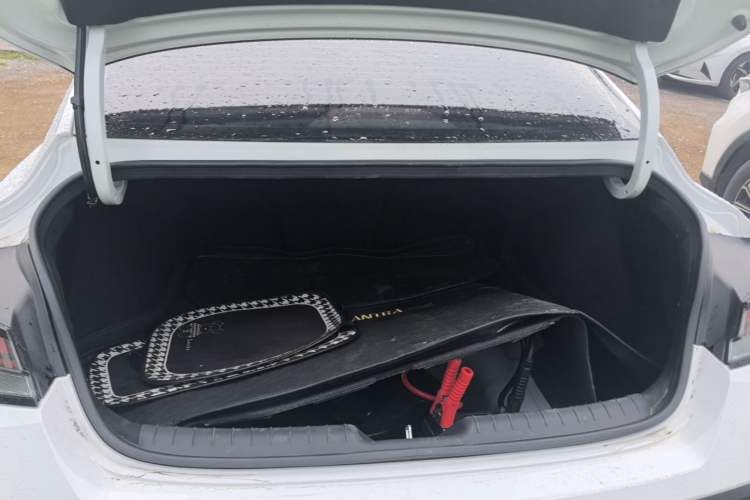 Used Hyundai Elantra 2023 1.5L CVT GLX Elite Edition Trunk