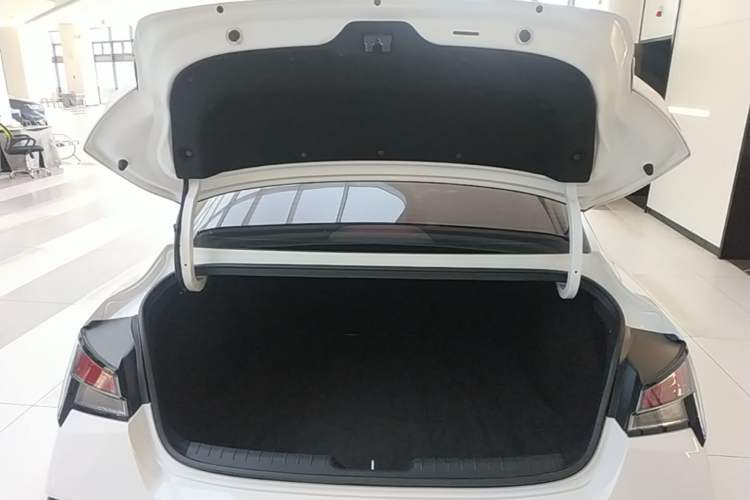 Used Hyundai Elantra 2023 1.5L CVT GLX Elite Edition Trunk