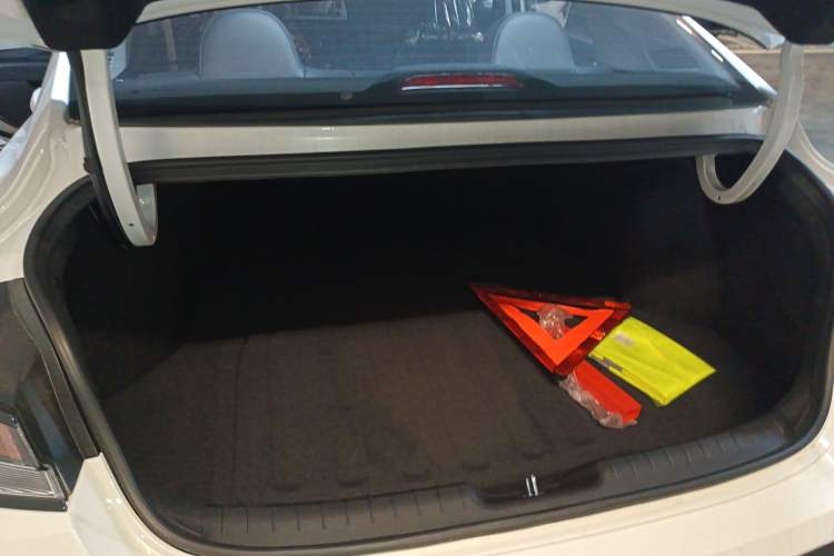 Used Hyundai Elantra 2023 1.5L CVT GLX Elite Edition Trunk