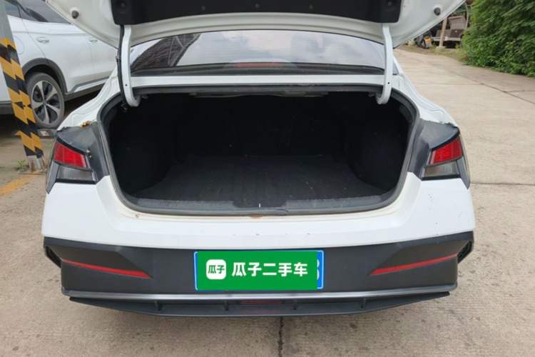 Used Hyundai Elantra 2023 1.5L CVT GLS Leading Edition Trunk