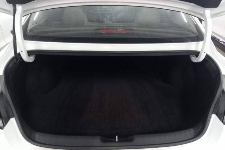 Used Hyundai Elantra 2023 1.5L CVT GLX Elite Edition Trunk