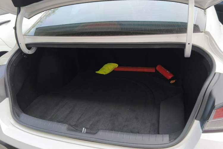 Used Hyundai Elantra 2023 1.5L CVT GLX Elite Edition Trunk