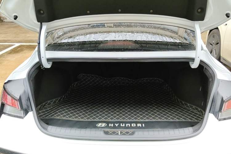 Used Hyundai Elantra 2023 1.5L CVT GLX Elite Edition Trunk