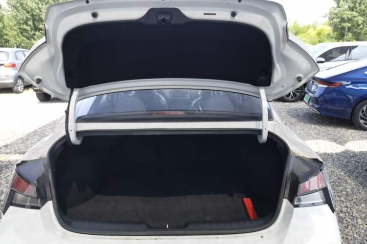 Used Hyundai Elantra 2023 1.5L CVT GLX Elite Edition Trunk