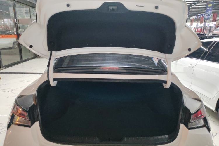 Used Hyundai Elantra 2023 1.5L CVT LUX Prestige Edition Trunk