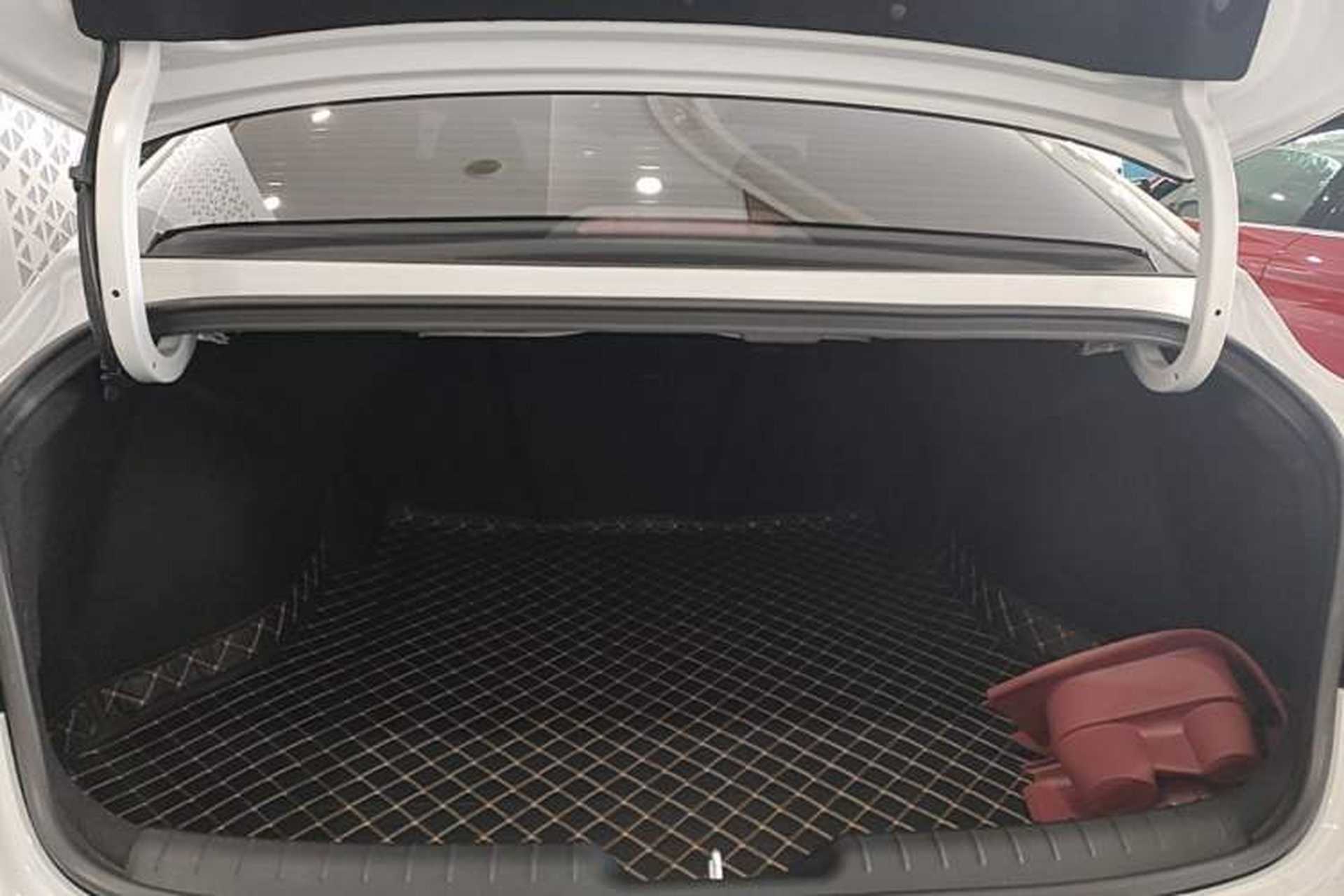 Used Hyundai Elantra 2023 1.5L CVT LUX Prestige Edition Trunk