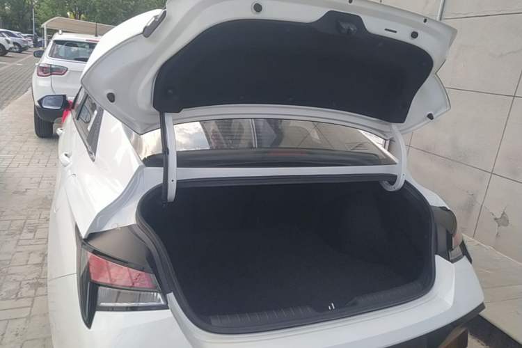 Used Hyundai Elantra 2023 1.5L CVT GLX Elite Edition Trunk