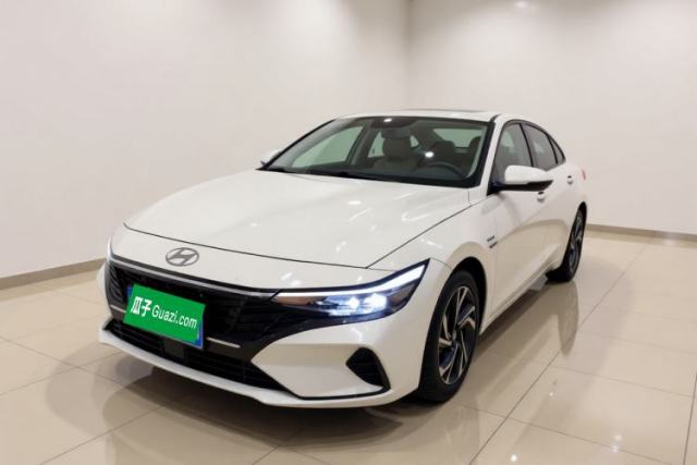 Hyundai Elantra 2023 1.5L CVT GLX Elite Edition usado