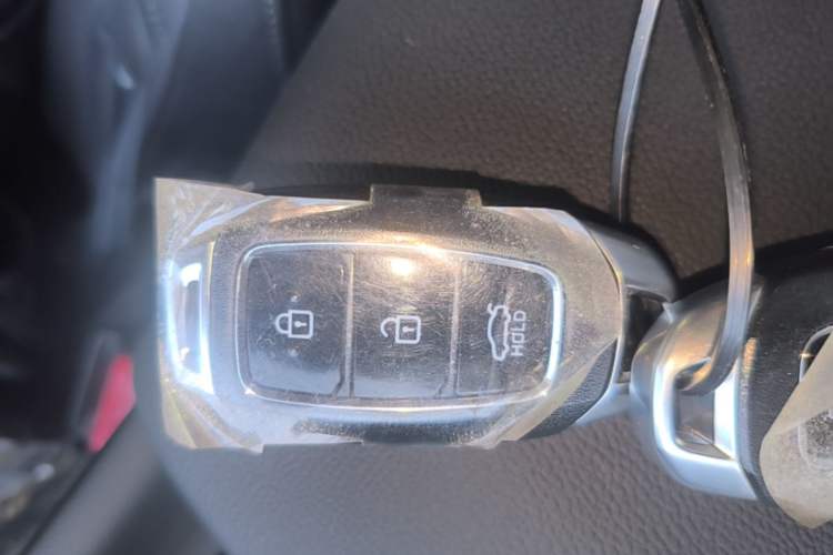 Used Hyundai Elantra 2023 1.5L CVT GLX Elite Edition Vehicle Key
