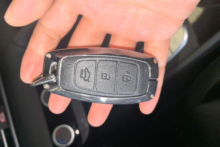 Used Hyundai Elantra 2023 1.5L CVT GLX Elite Edition Vehicle Key