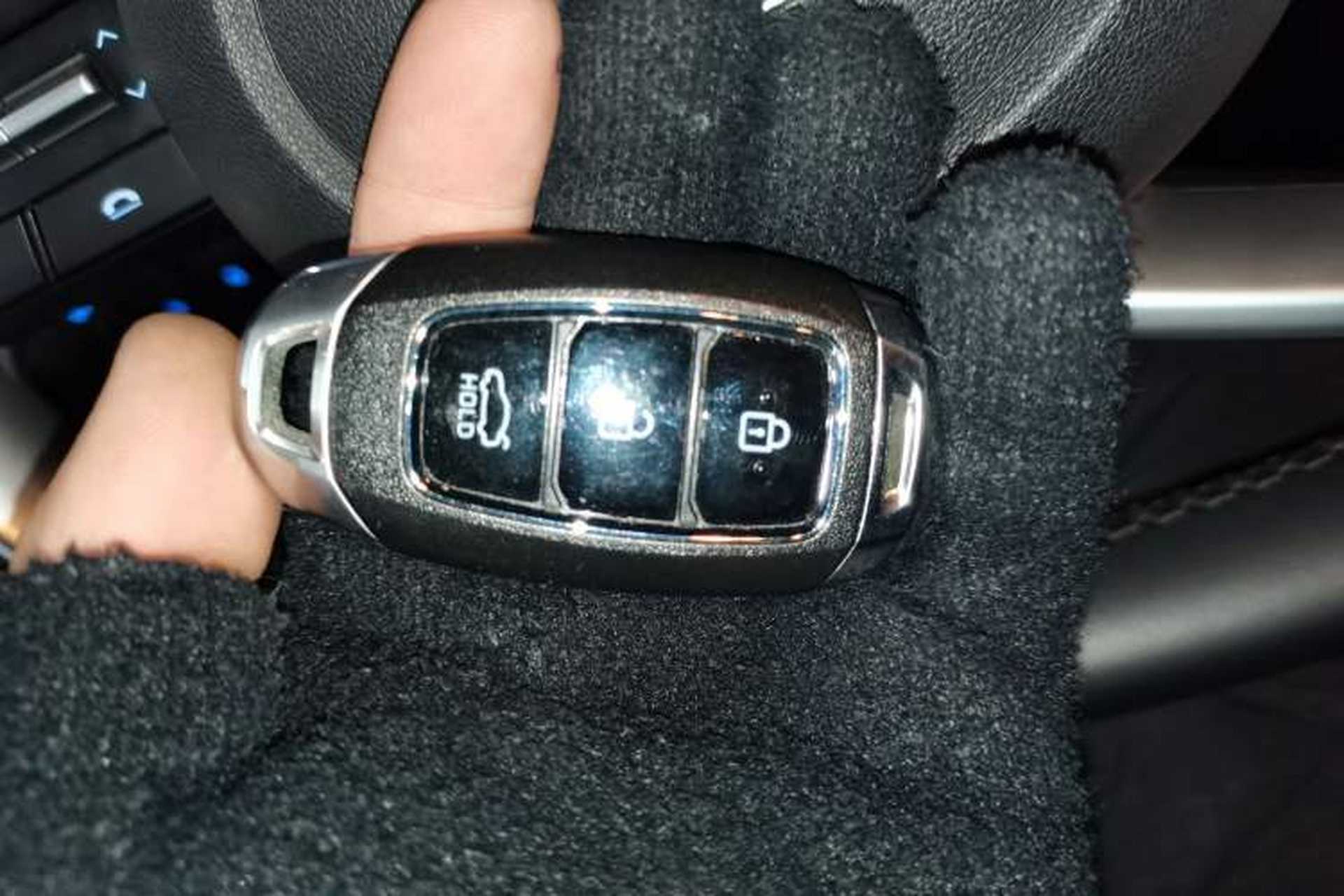 Used Hyundai Elantra 2023 1.5L CVT GLX Elite Edition Vehicle Key