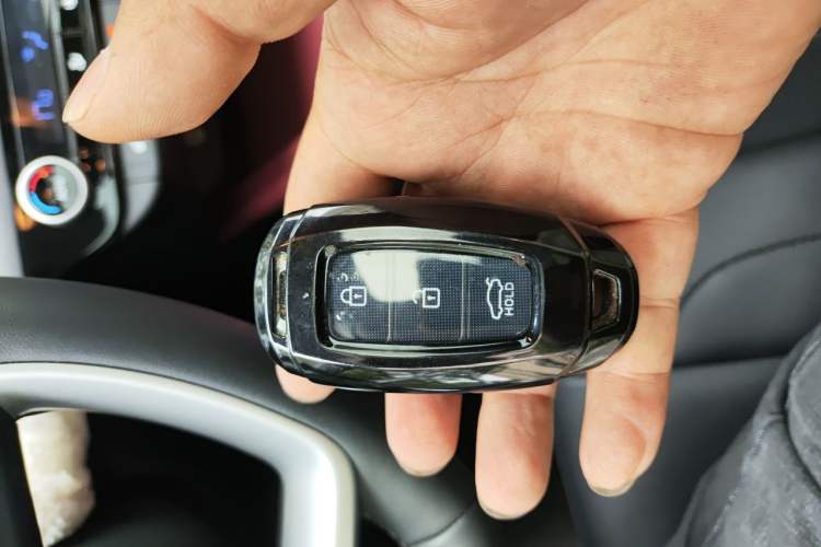 Used Hyundai Elantra 2023 1.5L CVT LUX Prestige Edition Vehicle Key