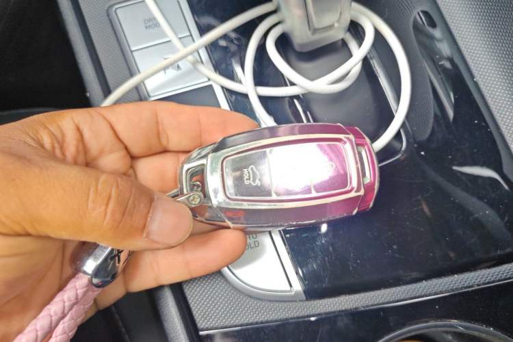 Used Hyundai Elantra 2023 1.5L CVT LUX Prestige Edition Vehicle Key