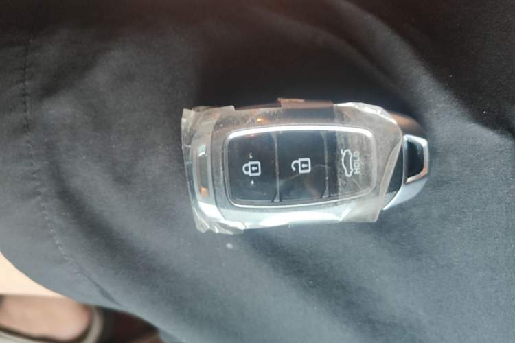 Used Hyundai Elantra 2023 1.5L CVT GLX Elite Edition Vehicle Key