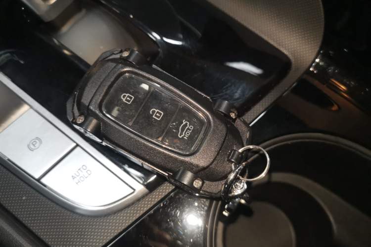 Used Hyundai Elantra 2023 1.5L CVT LUX Prestige Edition Vehicle Key