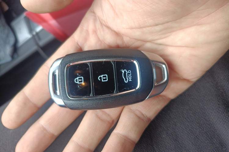 Used Hyundai Elantra 2023 1.5L CVT GLX Elite Edition Vehicle Key