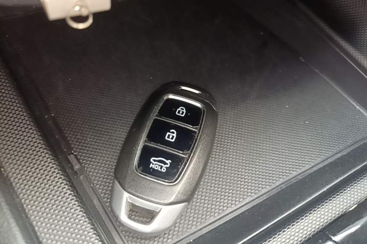 Used Hyundai Elantra 2023 1.5L CVT GLX Elite Edition Vehicle Key