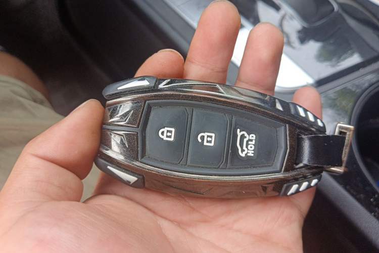 Used Hyundai Elantra 2023 1.5L CVT LUX Prestige Edition Vehicle Key