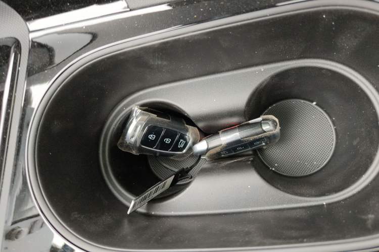 Used Hyundai Elantra 2023 1.5L CVT GLX Elite Edition Vehicle Key
