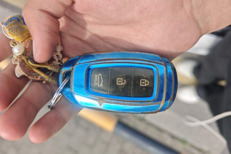 Used Hyundai Elantra 2023 1.5L CVT GLX Elite Edition Vehicle Key