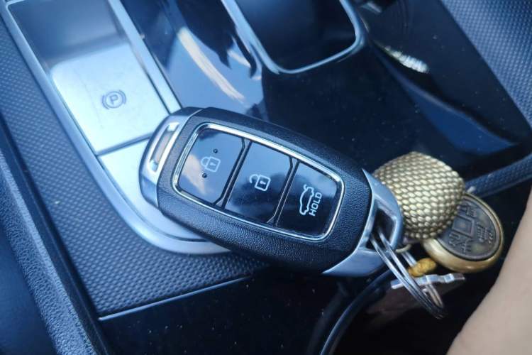 Used Hyundai Elantra 2023 1.5L CVT GLX Elite Edition Vehicle Key