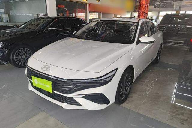 Used Hyundai Elantra 2023 1.5L CVT LUX Prestige Edition
