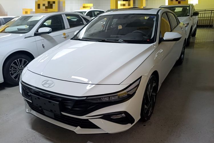 Hyundai Elantra 2023 1.5L CVT GLX Elite Edition