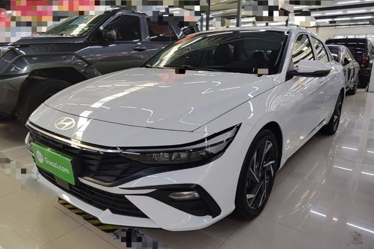 Hyundai Elantra 2023 1.5L CVT GLX Elite Edition