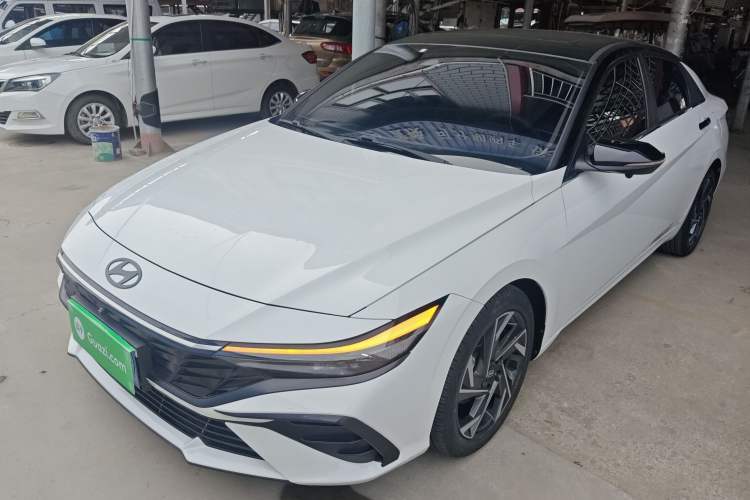 Used Hyundai Elantra 2023 1.5L CVT LUX Prestige Edition Guazi used car, China used car export, Used car for sale, Used Hyundai cars, Cheapest cars for sale