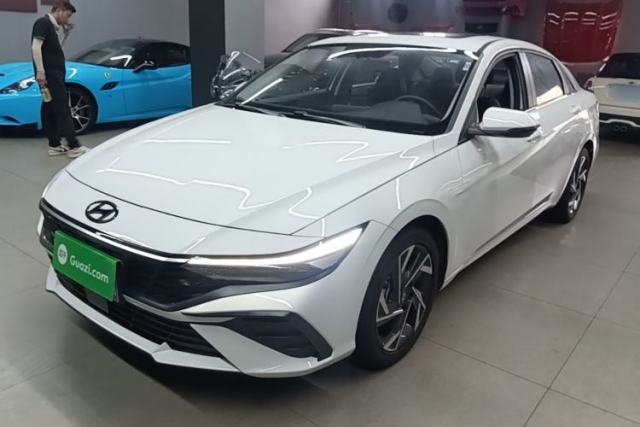 Used Hyundai Elantra 2023 1.5L CVT LUX Prestige Edition