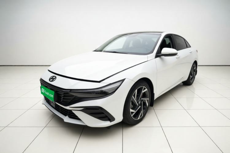 Hyundai Elantra 2023 1.5L CVT LUX Prestige Edition