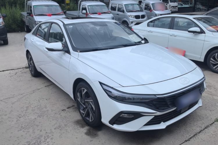 Used Hyundai Elantra 2026 Model 1.5L CVT GLX Elite Edition Front Right 45 Deg