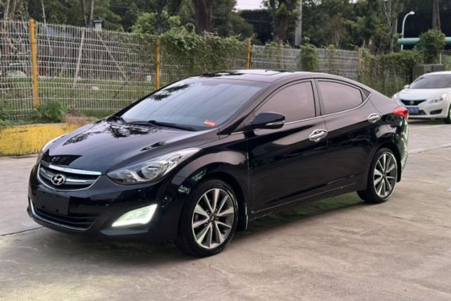 Ojetý Hyundai Elantra (5th Generation / Langdong) 2015 1.6L Automatic Luxury Model