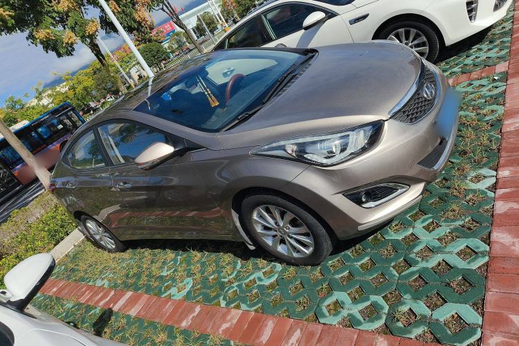 Used Hyundai Elantra (5th Generation / Langdong) 2016 1.6L Automatic Prestige Model Exterior 2