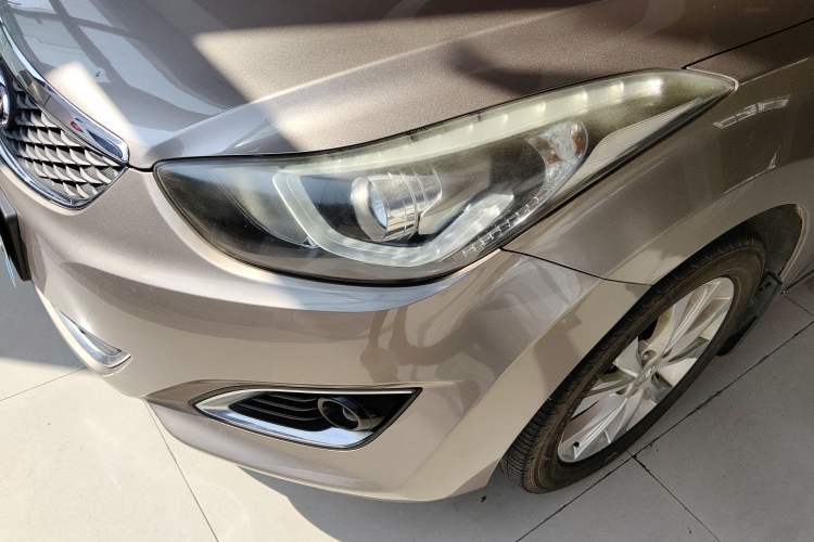 Used Hyundai Elantra (5th Generation / Langdong) 2016 1.6L Automatic Smart Version Left Front Headlight