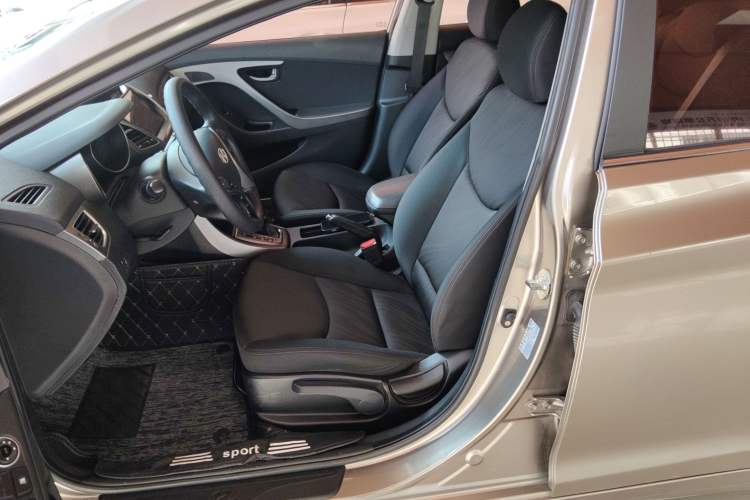 Used Hyundai Elantra (5th Generation / Langdong) 2016 1.6L Automatic Smart Version Left Front Seat