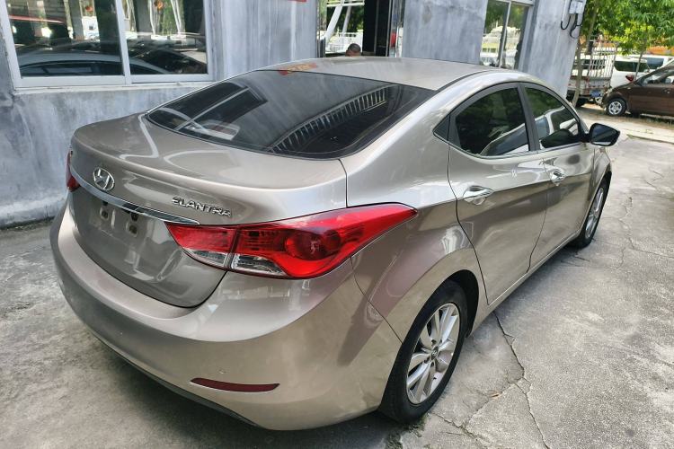 Used Hyundai Elantra (5th Generation / Langdong) 2012 1.6L Manual Leading Model Exterior 3