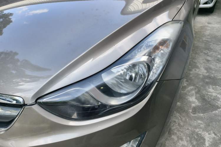 Used Hyundai Elantra (5th Generation / Langdong) 2012 1.6L Manual Leading Model Exterior 4