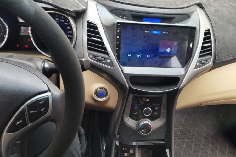 Used Hyundai Elantra (5th Generation / Langdong) 2012 1.6L Manual Leading Model Audio And AC Panel