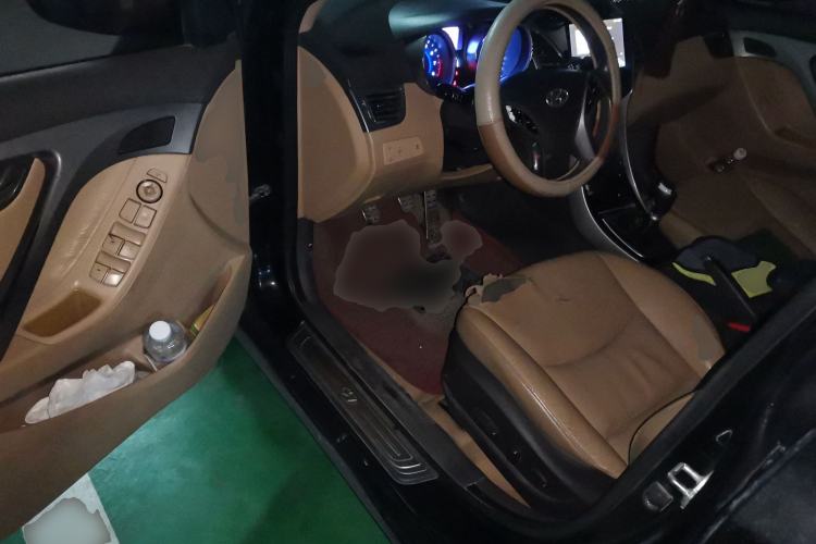 Used Hyundai Elantra (5th Generation / Langdong) 2012 1.8L Manual Luxury Version Driver Seat