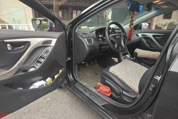Used Hyundai Elantra (5th Generation / Langdong) 2012 1.6L Manual Leading Model Driver Seat