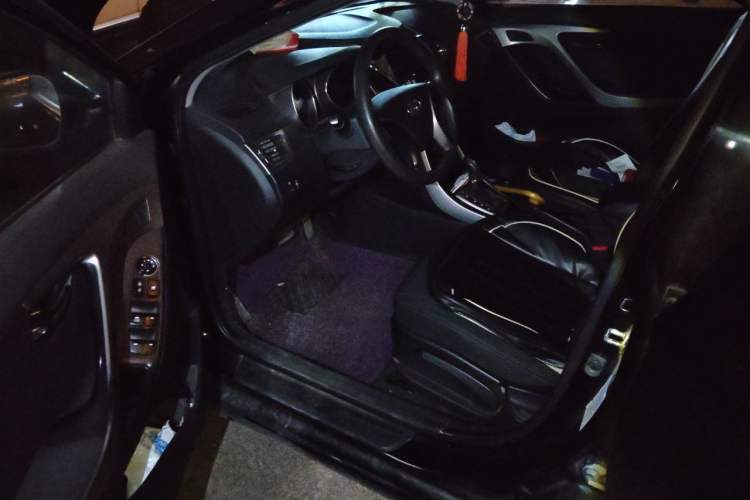 Used Hyundai Elantra (5th Generation / Langdong) 2012 1.6L Automatic Leading Model Driver Seat