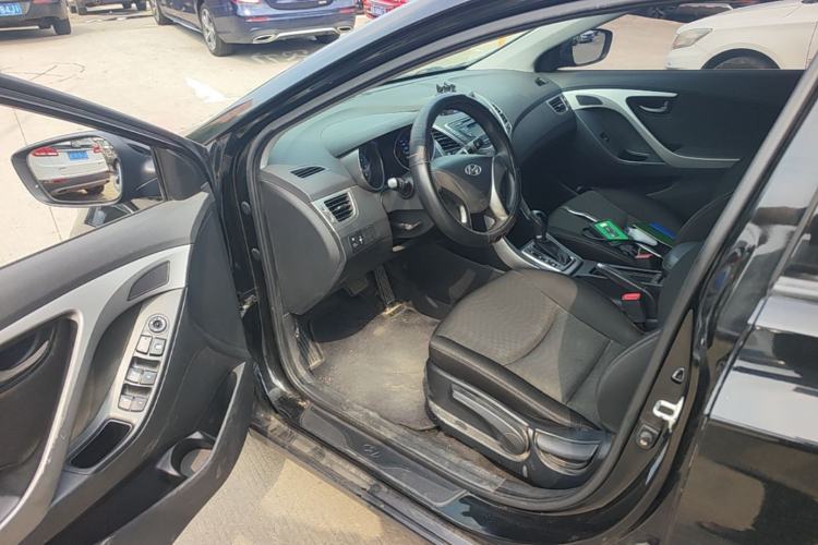 Used Hyundai Elantra (5th Generation / Langdong) 2012 1.6L Automatic Fashion Edition Driver Seat
