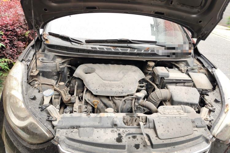 Used Hyundai Elantra (5th Generation / Langdong) 2012 1.6L Manual Leading Model Engine Bay